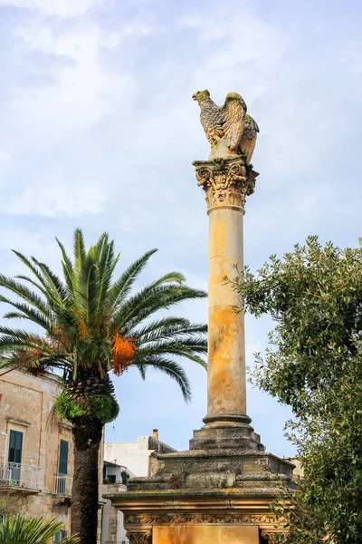 Birinci Ikinci Dünya Savaşları Fallen Piazza Giacomo Matteotti Şehir Ostuni — Stok fotoğraf