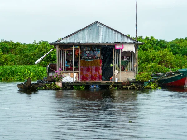 Tonle Sap Lake Camboja Outubro 2008 Casa Flutuante Traditonal Pescador — Fotografia de Stock