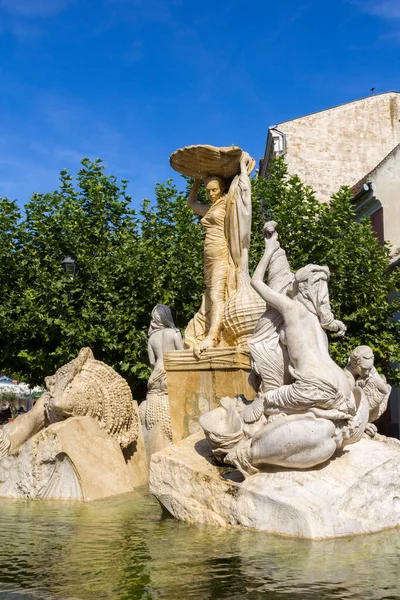 Macaristan Esztergom Şehrinin Merkezindeki Ister Fountainin — Stok fotoğraf