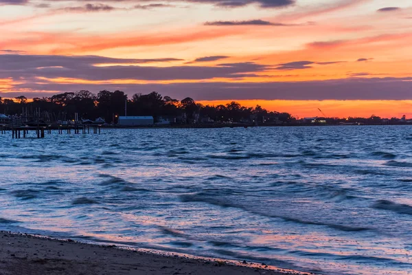 Tramonto sull'acqua — Foto Stock