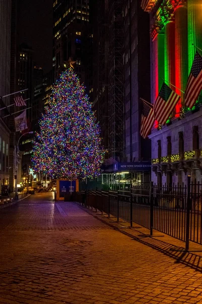 Wall St Christmas Tree View — Stockfoto
