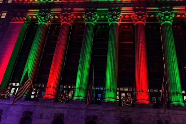 Colunas de Natal em Wall St — Fotografia de Stock