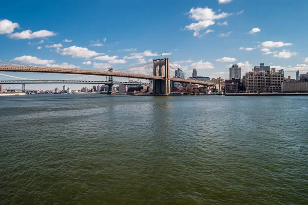 Vackra Brooklyn Bridge — Stockfoto