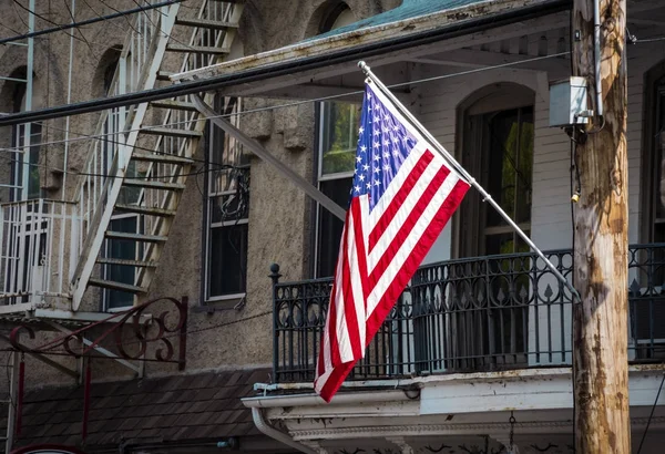 Old Glory Old Buildings — Stock Photo, Image