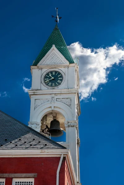 Tower Clock i dzwon — Zdjęcie stockowe