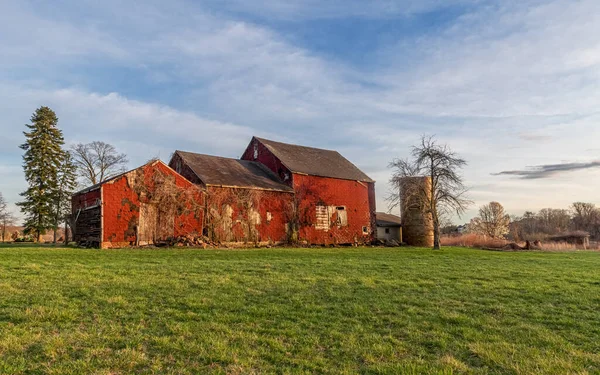 New Jersey Kırsalında Eski Bir Çiftlik Sahnesi — Stok fotoğraf
