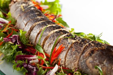 Dilimlenmiş Pike dolması