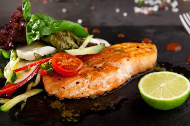 sebzeli somon bifteği