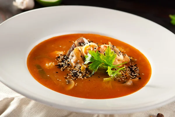 Tom Yum skaldjurssoppa — Stockfoto