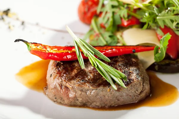 Beef Steak with Vegetables — Stock Photo, Image