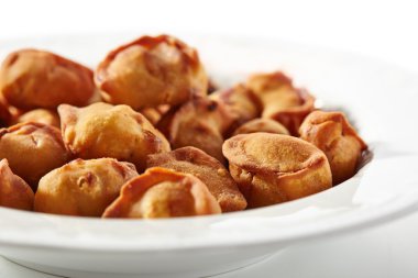 Derin kızarmış domuz eti köfte