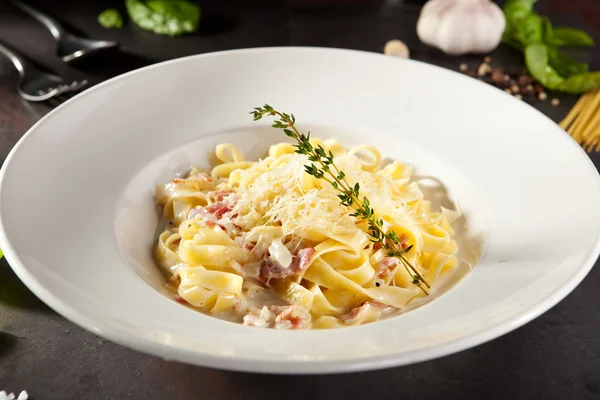 Fettuccine Carbonara with Parmesan — Stock Photo, Image