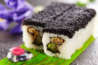 yavru deniz ürünleri rulo