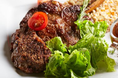 Dana kaburga Barbekü