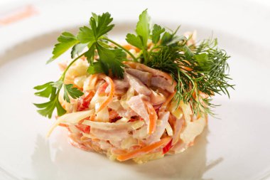 Et ve sebze salatası