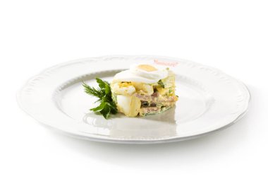 Et ve yumurta salatası