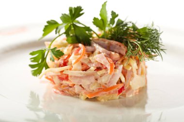 Et ve sebze salatası