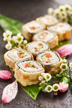tempura suşi roll