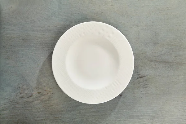 Empty Plate on Gray Wood — Stock Photo, Image