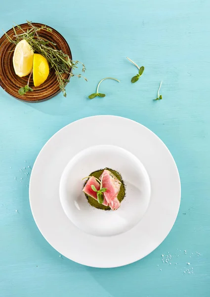 Вкусное жареное филе тунца — стоковое фото