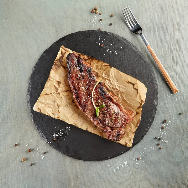 Deliziosa bistecca striploin alla griglia — Foto Stock