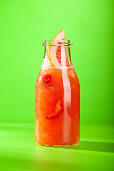 Summer Lemonade Cocktail — Stock Photo, Image