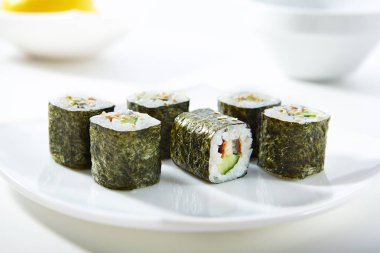 Maki suşi roll