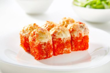 sıcak suşi roll