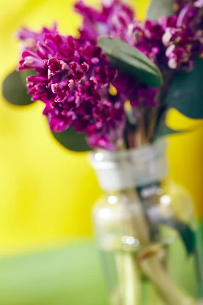 Mały bukiet kwiatów — Zdjęcie stockowe