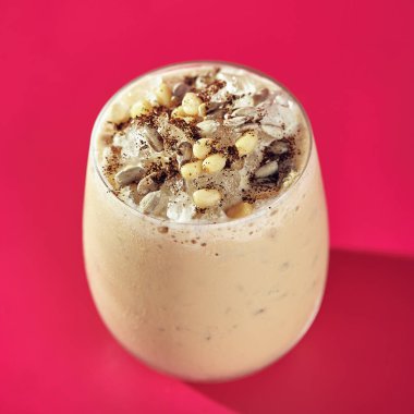 Fındık ve Muz Smoothie