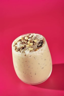 Fındık ve Muz Smoothie