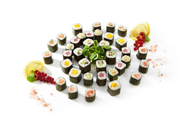 Японский набор роллов суши — стоковое фото