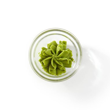 Wasabi beyaz izole arka planda
