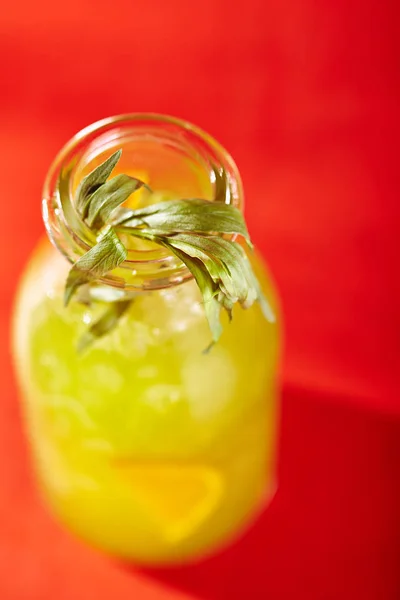 Cocktail estivo alla limonata — Foto Stock