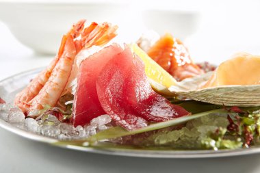 Restoranda nefis Asya menü