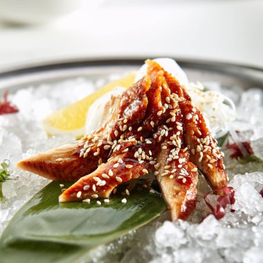 Restoranda nefis Asya menü