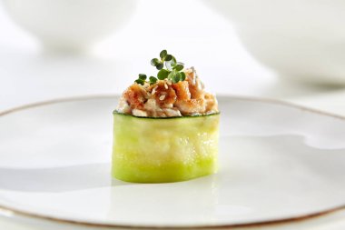 Restoranda nefis Asya menü