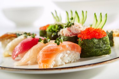 Restoranda nefis Asya menü