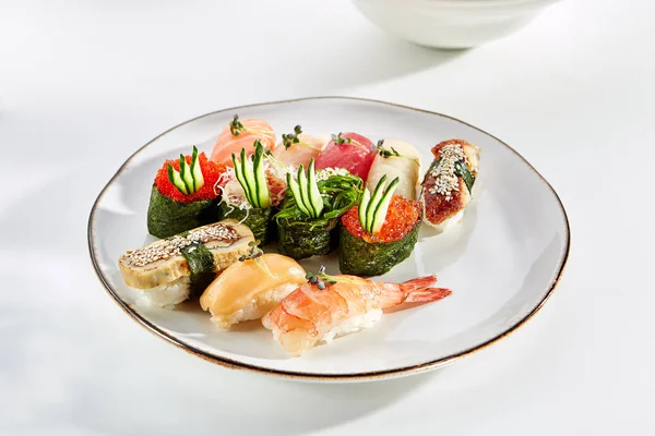 Restoranda nefis Asya menü