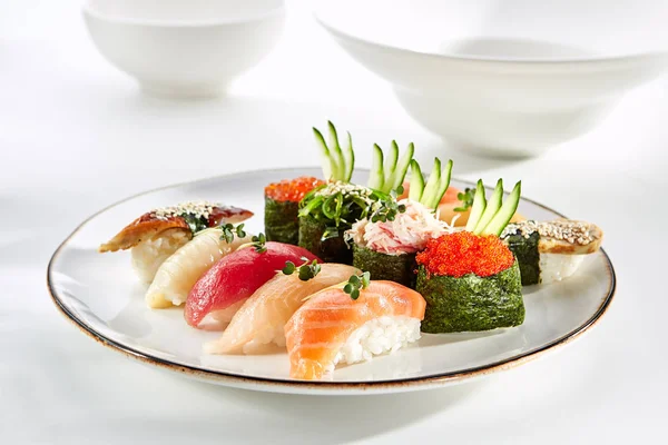 Restoranda nefis Asya menü