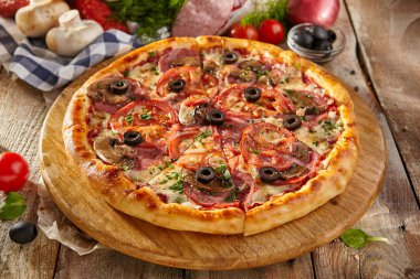 güzel taze pizza