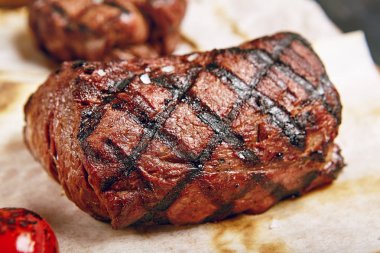 Sığır eti biftek yemek