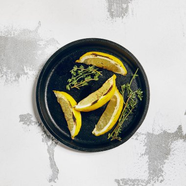 Fried limon ve kekik