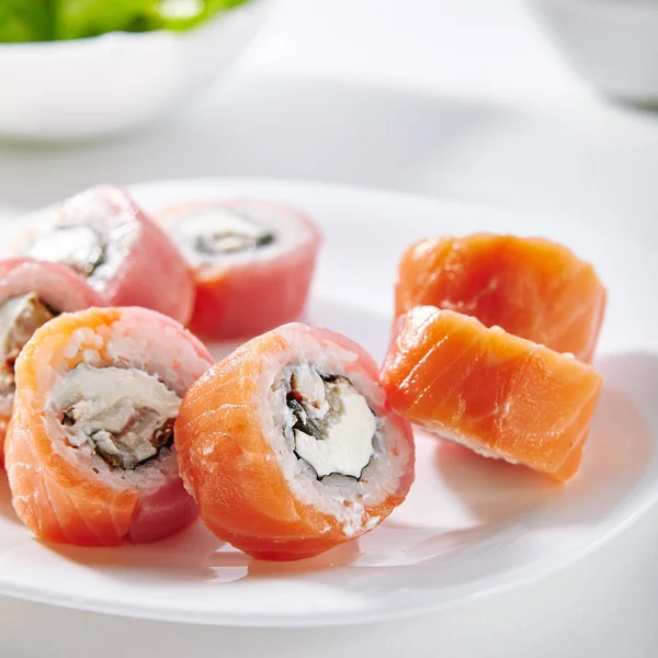 Philadelphia Sushi Roll — Stock Photo, Image