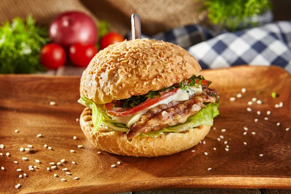 Lezzetli domuz pastırması Burger — Stok fotoğraf