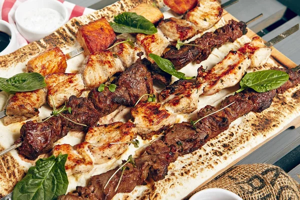 Různé šíš kebab — Stock fotografie