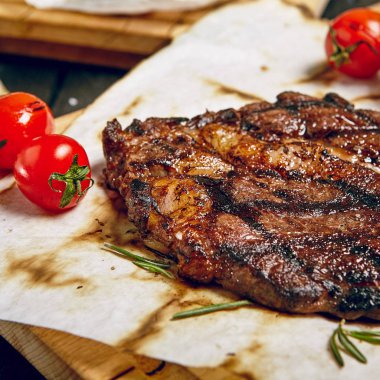 Barbekü sığır eti biftek