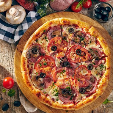 güzel taze pizza