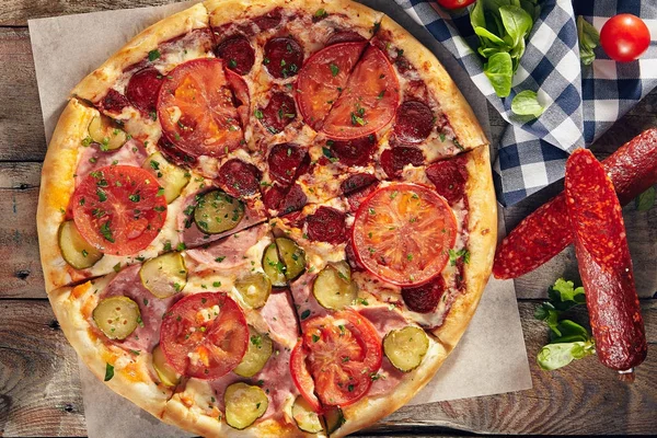 güzel taze pizza