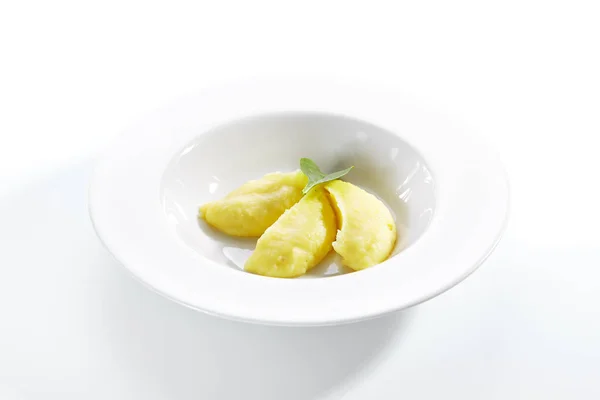 Exquisite Serving Mashed Potato or Mash on White Plate Isolated — ストック写真